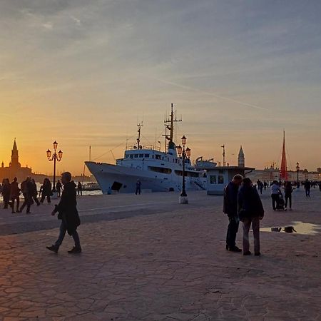 La Dolce Venezia Guesthouse ภายนอก รูปภาพ